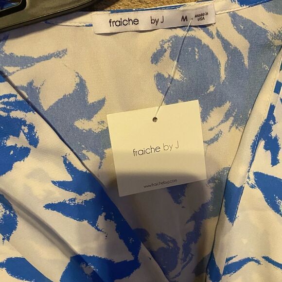 Fraiche By J Floral dress NWT - Picture 5 of 6